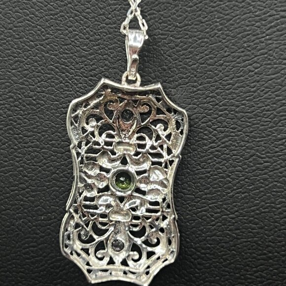 Sterling Silver Green Peridot Filigree Pendant Art Deco on 925 Silver Chain - Picture 5 of 7